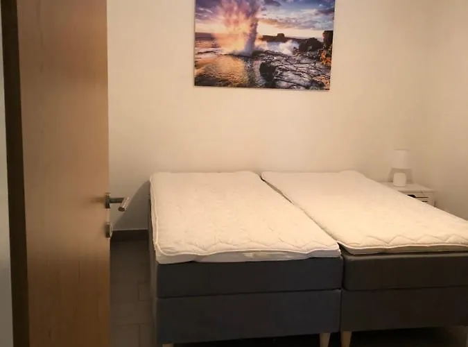 Axelsson In * 메덜린